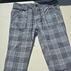 Woman's Black and White Plaid Pants